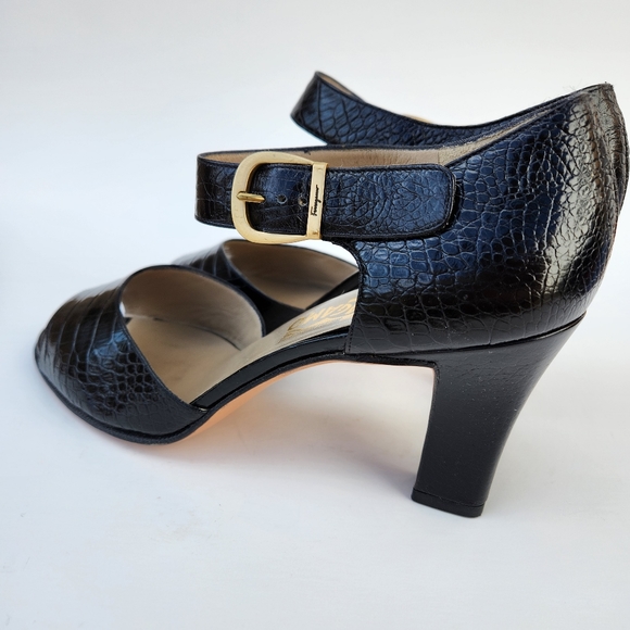 Salvatore Ferragamo Vintage 90s Crocodile Print Heels - Picture 4 of 8